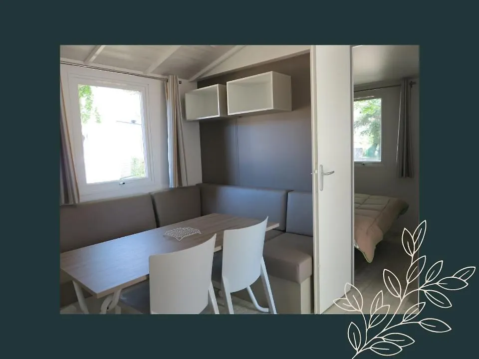 Hotel De Plein Air Le Chanset Ceyrat Camping
