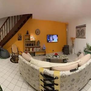  Hébergement de vacances La Cigale Ardechoise